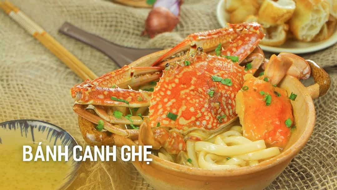 2 cách nấu bánh canh ghẹ nguyên con