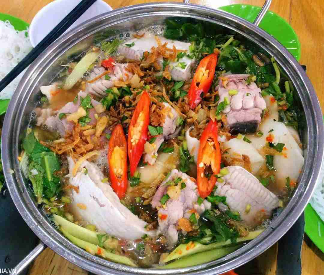 Món ăn từ cá đuối: Canh chua cá đuối