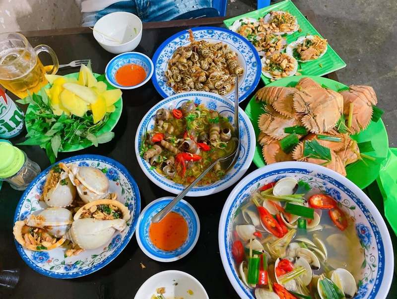 Hải sản tươi sống, linh hồn của ẩm thực Bãi Xếp