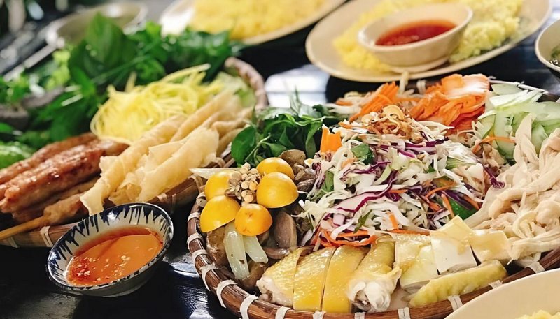 Ăn sáng và trưa để cảm nhận tâm hồn người dân địa phương