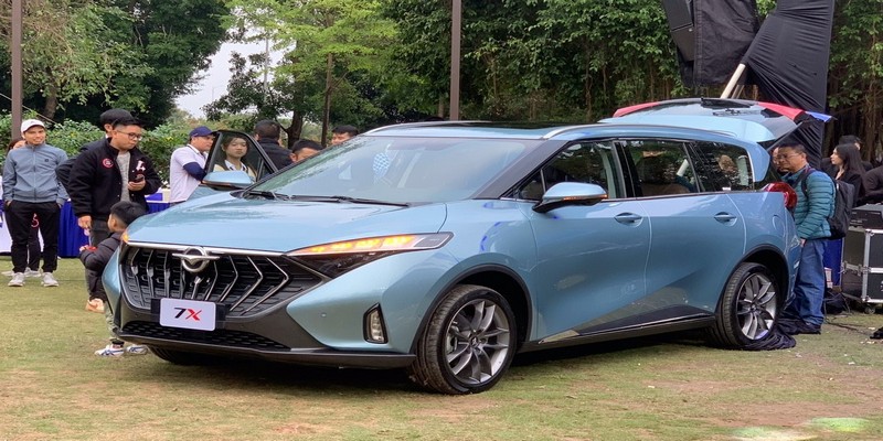 Mẫu xe điện Haima 7X-E trình làng thị trường Việt Nam