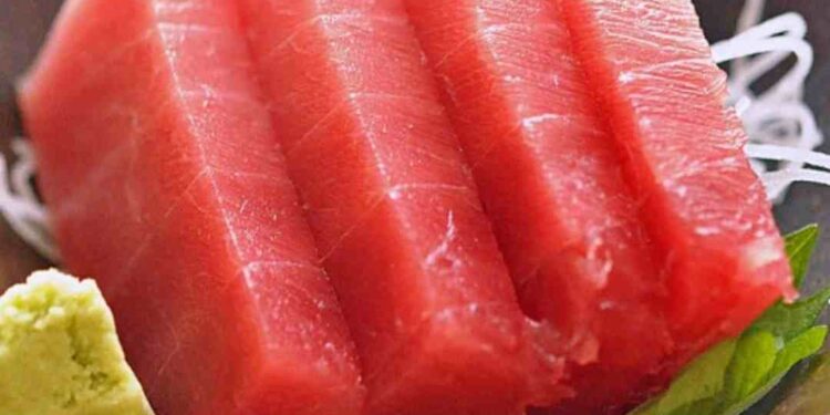 Thớ thịt cá ngừ chứa đầy chất dinh dưỡng