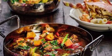 Cách chế biến Lẩu Hải Sản Cua Đồng ngon nhất