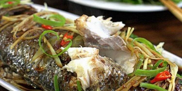 Cách làm món cá đối hấp hành